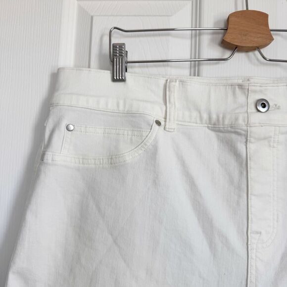 NEW SPANXshape EveryWear Wide Leg Jeans in Chalk Shaping Office Career Size 3X - Picture 8 of 13